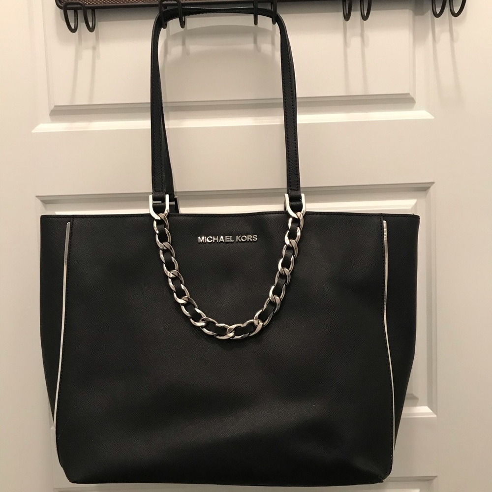 Black Michael Kors Tote
